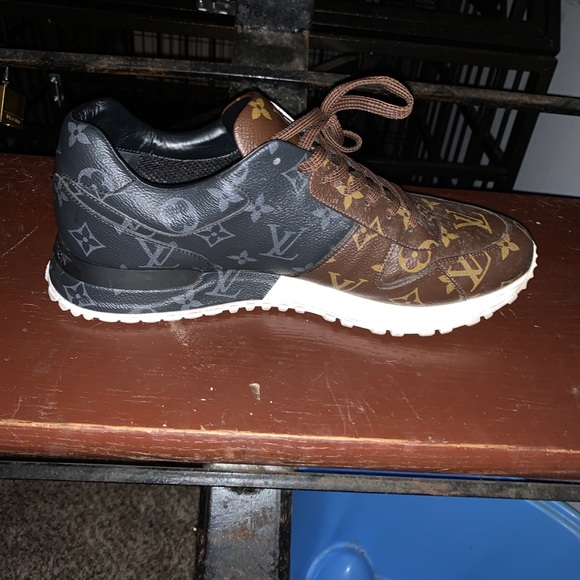 Louie Vuitton men’s sneakers - Picture 5 of 6